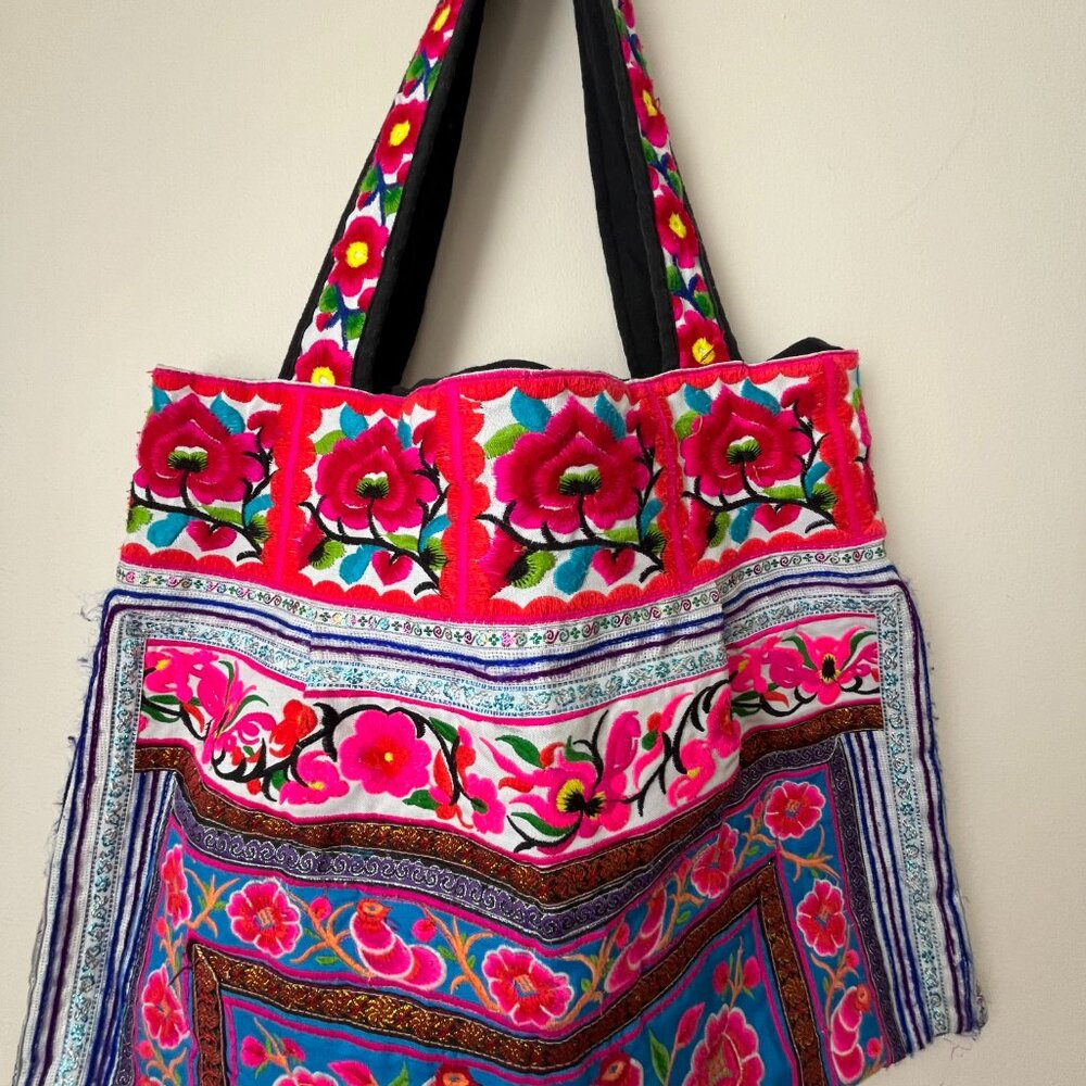 Handbag - Picture 10 of 10